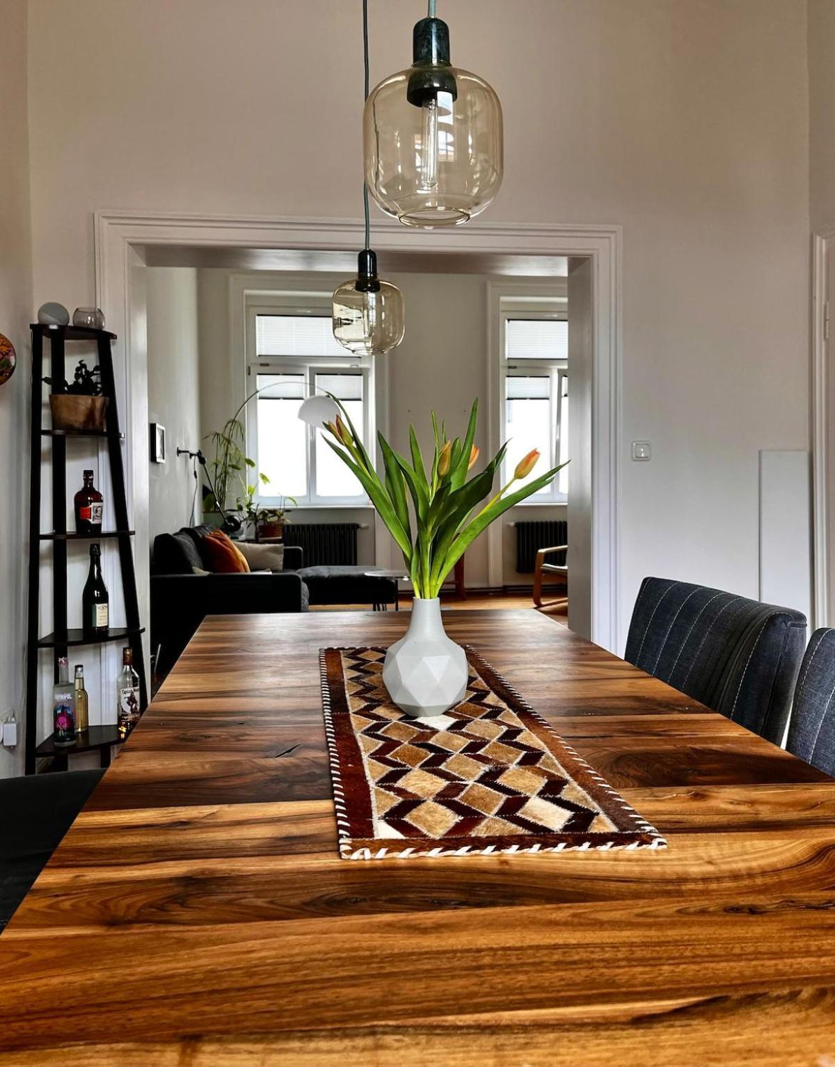 Apartment - Historic Charm